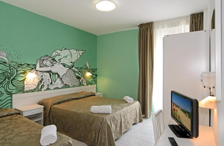 לידו די קאמאיורה Hotel Regina חדר תמונה
